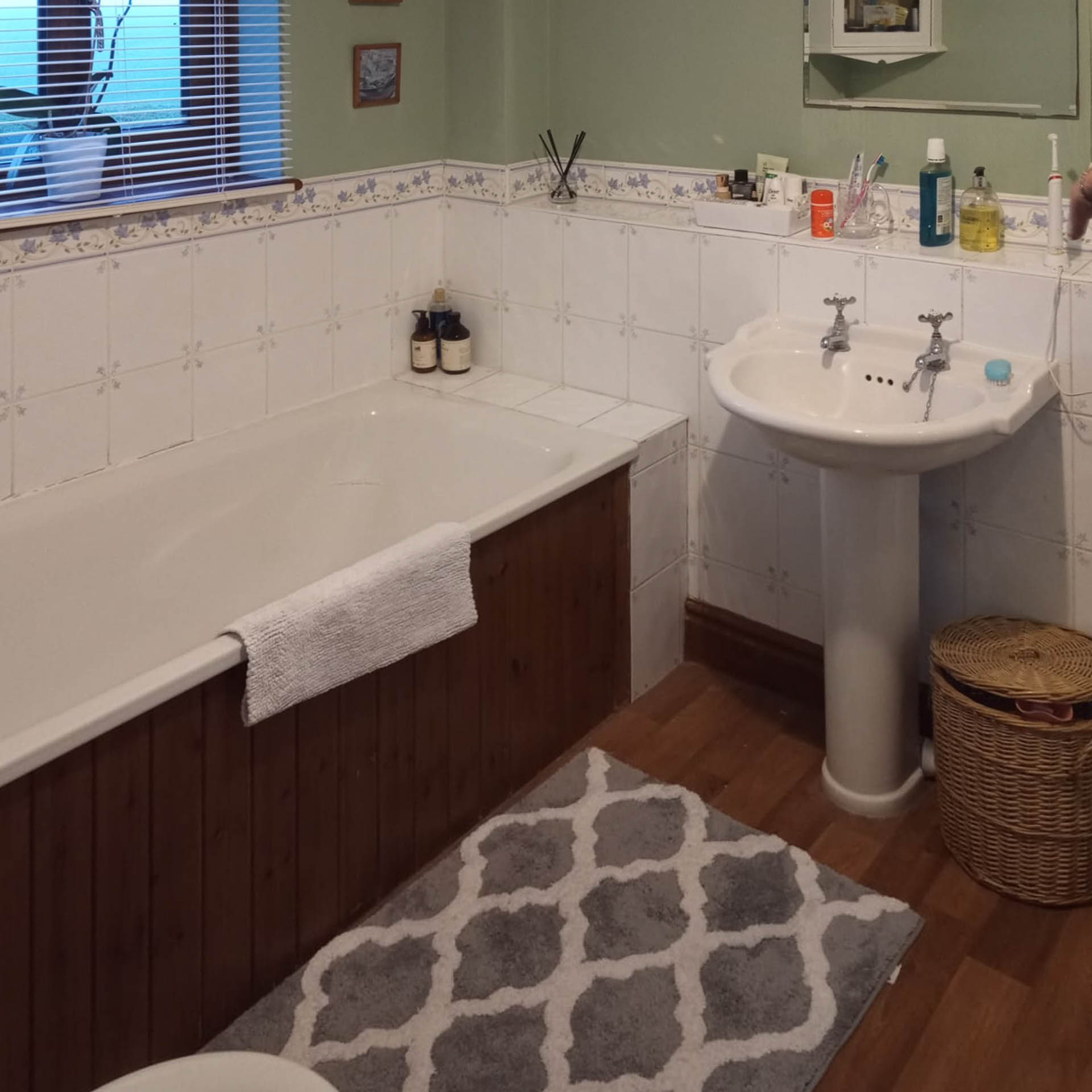 DaleRenovations_Bathroom_-14